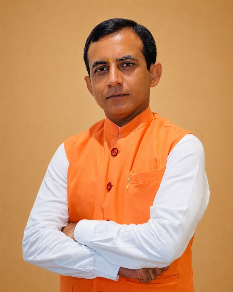 Sh. Arun Sharma "Lucky Hindustani"